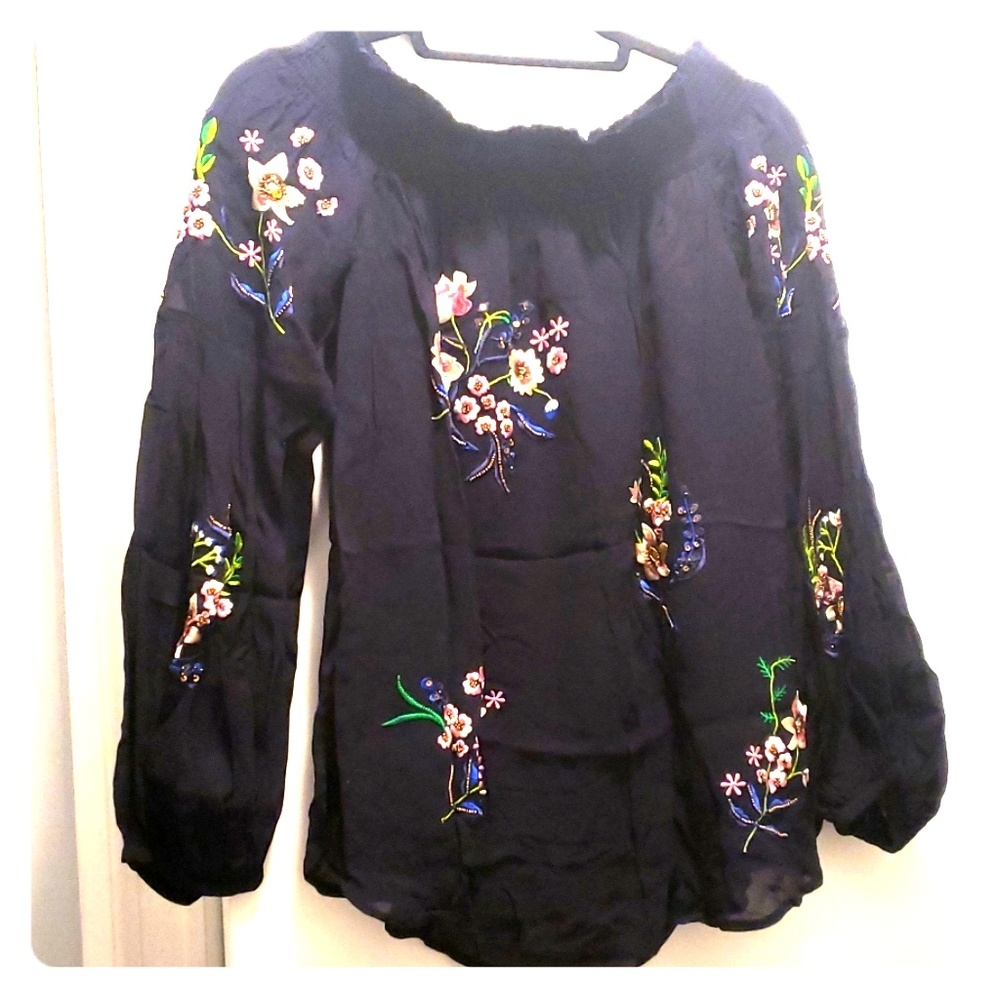 Off the shoulder karen Millen top